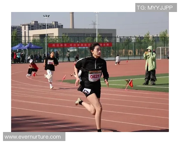 年轻人勇闯巴伦西亚挑战赛场展现青春风采与激情对决